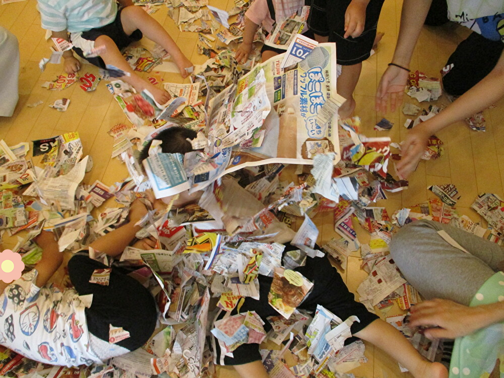 ☆広告遊びのようす☆