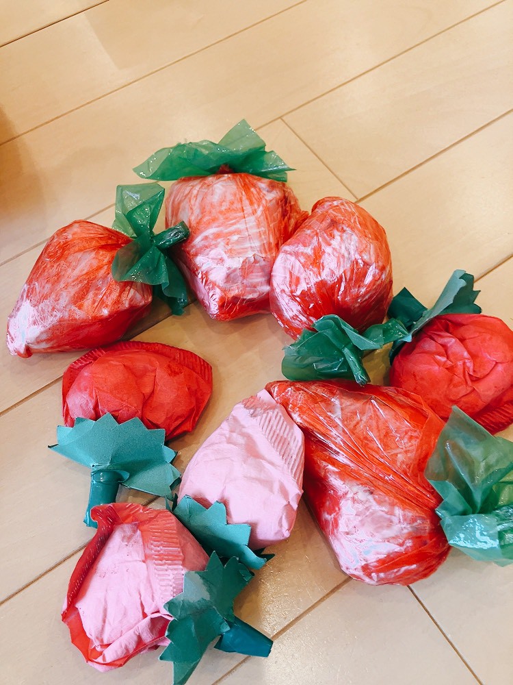☆誕生日会といちご狩りごっこのようす☆